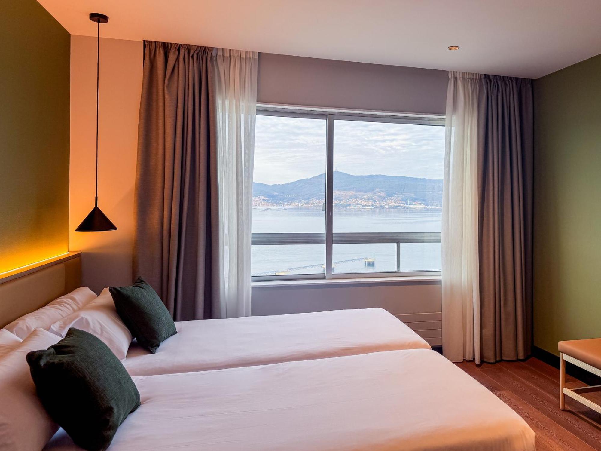 Hotel Bahia De Vigo Exterior photo